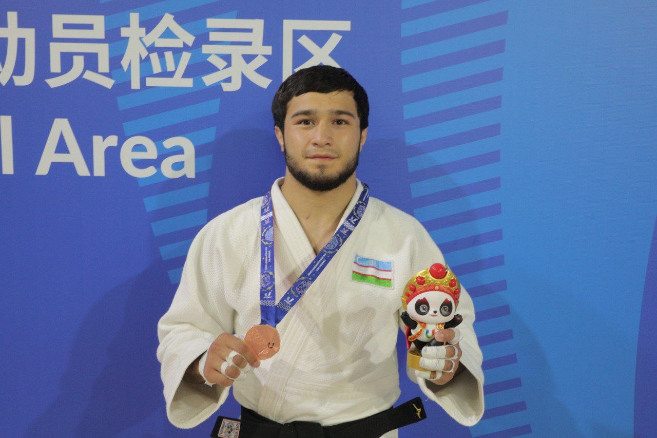 Universiada oʻyinlarining ilk medalini QarDU talabasi taqdim etdi
